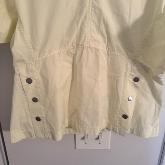 3.1 PHILLIP LIM Snap-Detailed Cotton-Poplin Blouse - Pastel Yellow - Picture 6 of 7